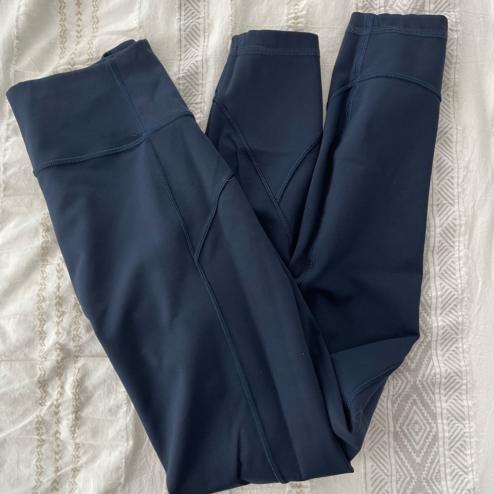 Lululemon In Movement 28” size 6